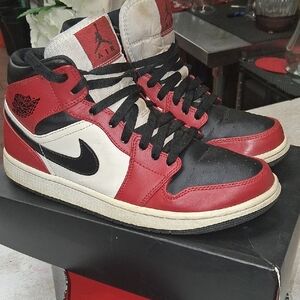 Nike Air Jordan Men's Black and Red Sneakers